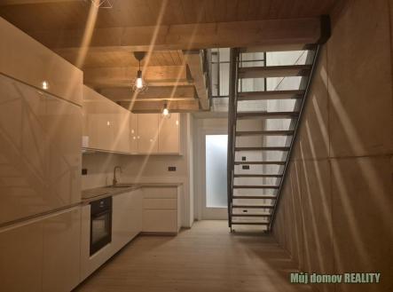 Obrázek WhatsApp, 2025-11-03 v 22.33.26_54e70f6a.jpg