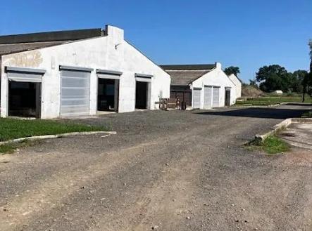 Pronájem zemědělského objektu, 3 000 m²
