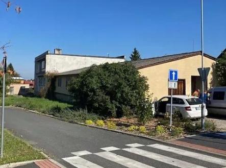 Prodej obchodní prostor, 110 m²