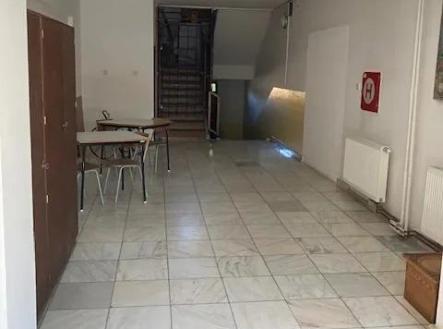 Prodej obchodní prostor, 110 m²