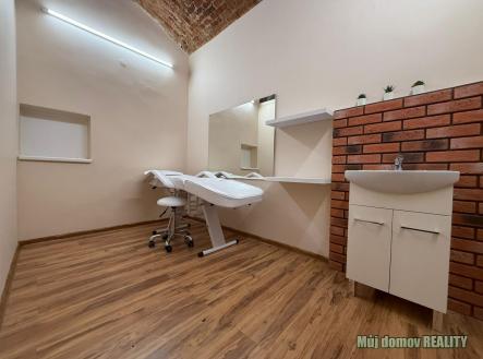 WhatsApp Image 2025-11-14 at 09.46.07 (3).jpeg