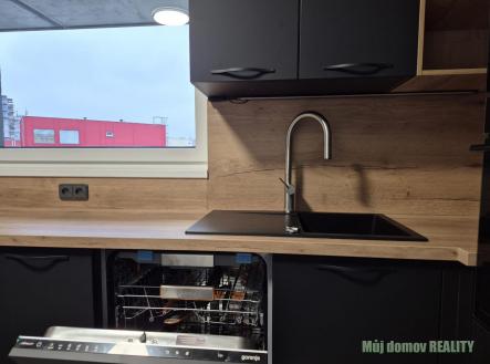 Pronájem bytu, 3+kk, 83 m²