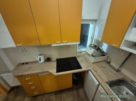 Pronájem bytu, 3+1, 100 m²