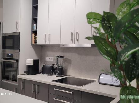 Pronájem bytu, 2+kk, 50 m²