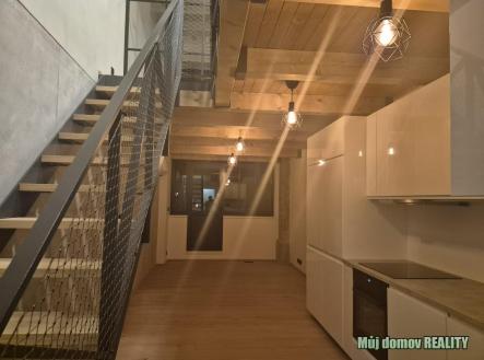 Pronájem bytu, 3+kk, 66 m²