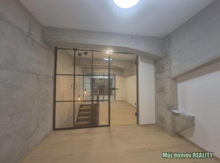 Pronájem bytu, 3+kk, 66 m²