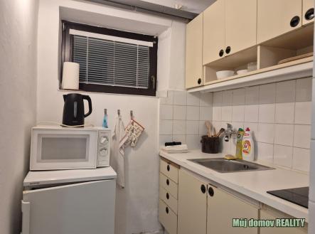 Pronájem bytu, 1+1, 35 m²