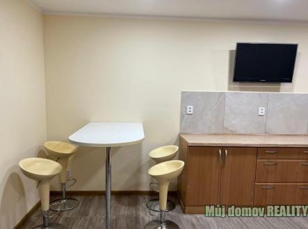 Pronájem bytu, 4+kk, 83 m²