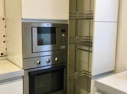 Pronájem bytu, 4+kk, 85 m²