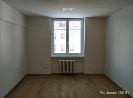 Pronájem bytu, 1+1, 37 m²
