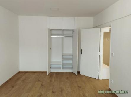 Pronájem bytu, 1+1, 37 m²