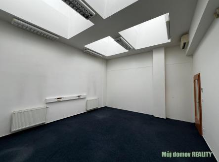 Pronájem kanceláře, 43 m²