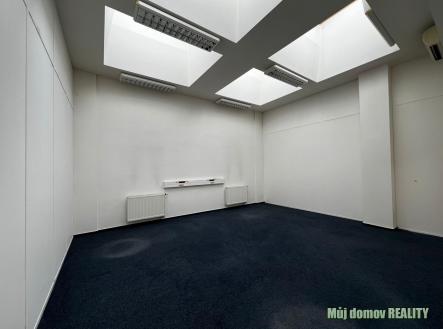 Pronájem kanceláře, 43 m²
