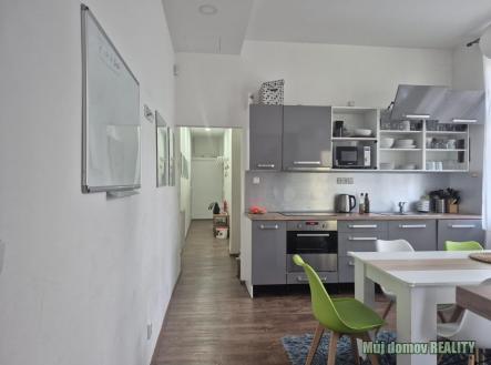 Pronájem bytu, 3+kk, 74 m²
