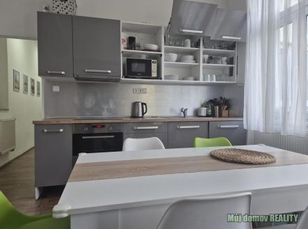 Pronájem bytu, 3+kk, 74 m²