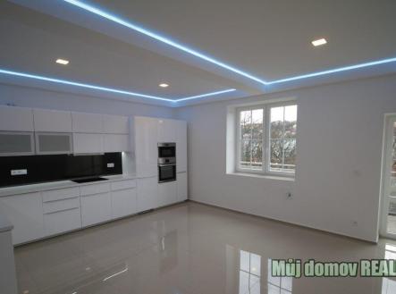 Pronájem bytu, 4+kk, 100 m²