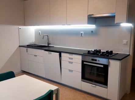 Pronájem bytu, 2+1, 50 m²