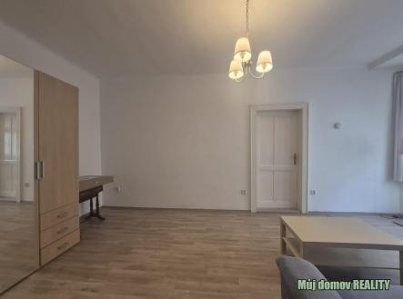 Pronájem bytu, 2+1, 70 m²