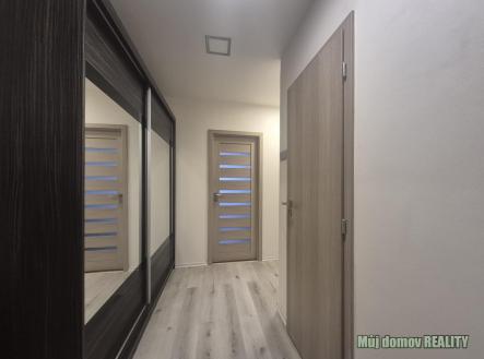 Pronájem bytu, 2+kk, 43 m²