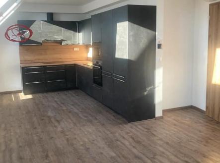 Pronájem bytu, 3+kk, 70 m²