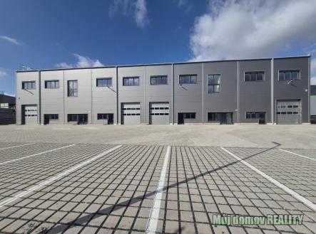 Pronájem komerčního objektu, průmyslový areál, 1 100 m²