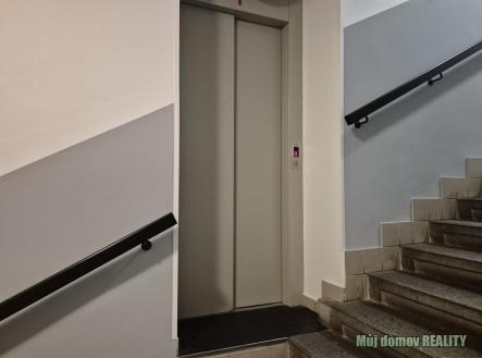 Pronájem bytu, 1+1, 40 m²