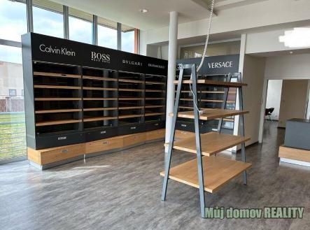 Pronájem obchodní prostor, 79 m²
