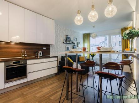 Pronájem bytu, 2+kk, 52 m²