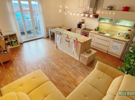 Pronájem bytu, 3+kk, 82 m²