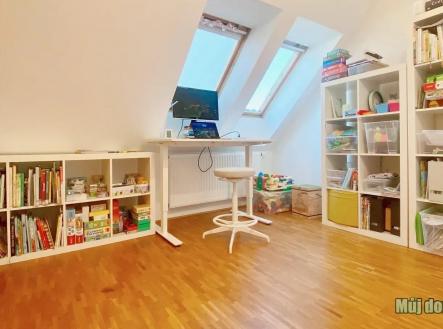 Pronájem bytu, 3+kk, 82 m²