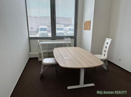 Pronájem skladovací prostor, 105 m²