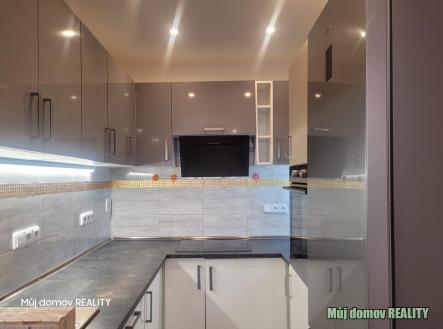 Pronájem bytu, 2+kk, 44 m²