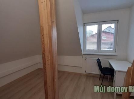 Pronájem bytu, 3+kk, 85 m²