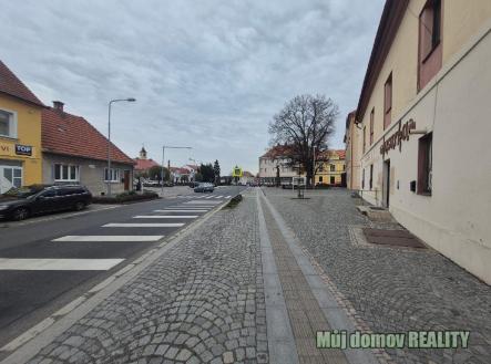 Pronájem domu/vily, 1 200 m²