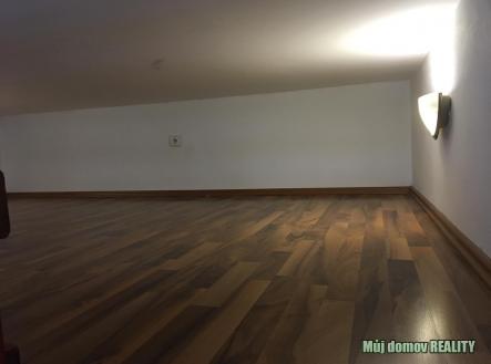 Pronájem bytu, 1+kk, 22 m²