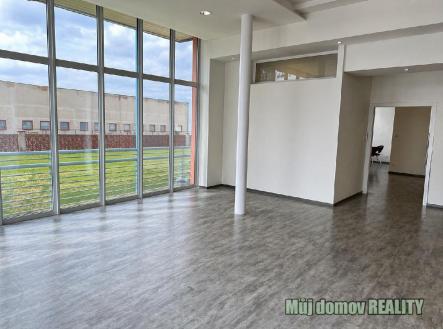 Pronájem obchodní prostory, 190 m²