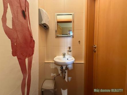 WhatsApp Image 2026-04-16 at 17.48.34.jpeg