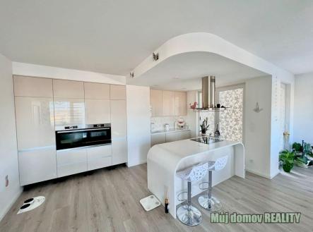 WhatsApp Image 2026-04-22 at 22.25.48.jpeg