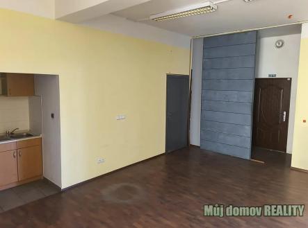 Pronájem obchodní prostor, 121 m²