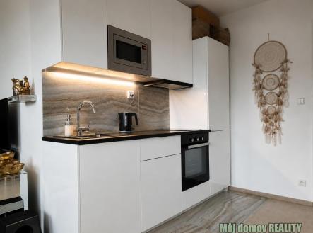 Pronájem bytu, 1+kk, 46 m²