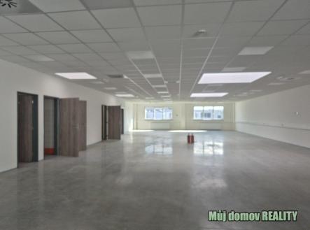 Pronájem skladovací prostor, 550 m²