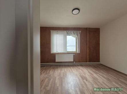 Pronájem komerčního objektu, administrativní budova, 626 m²