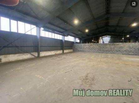 Pronájem skladu, 306 m²