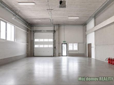 Pronájem skladu, 580 m²