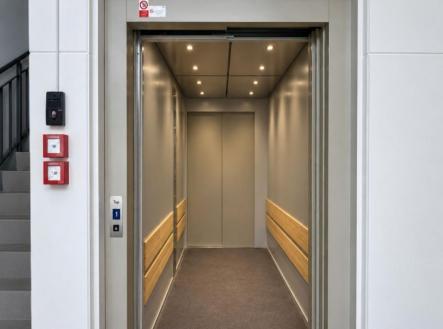 Pronájem skladu, 580 m²