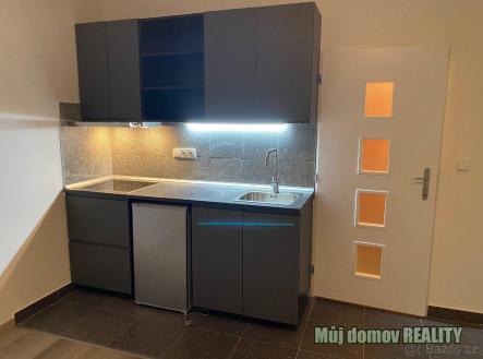 Pronájem bytu, 1+kk, 22 m²