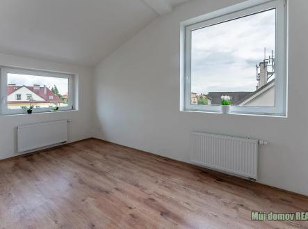 Pronájem bytu, 2+1, 30 m²