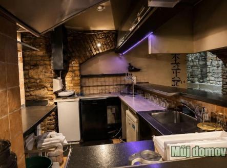 Pronájem komerčního objektu, jiný, 80 m²