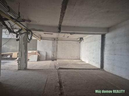 Pronájem výrobní prostory, 595 m²