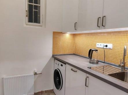 Pronájem bytu, 1+kk, 31 m²